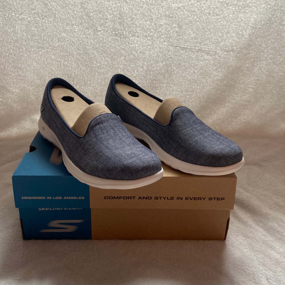 Sketchers go walk lite